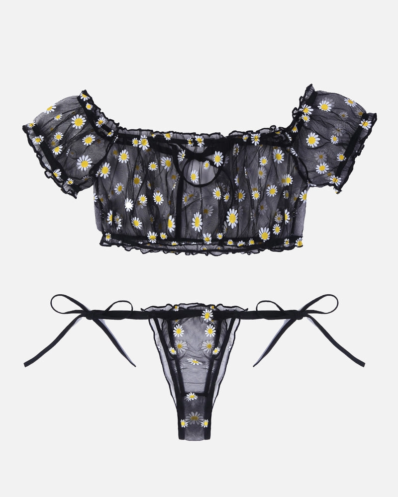 Lace Ruffle Bra and Panty Set