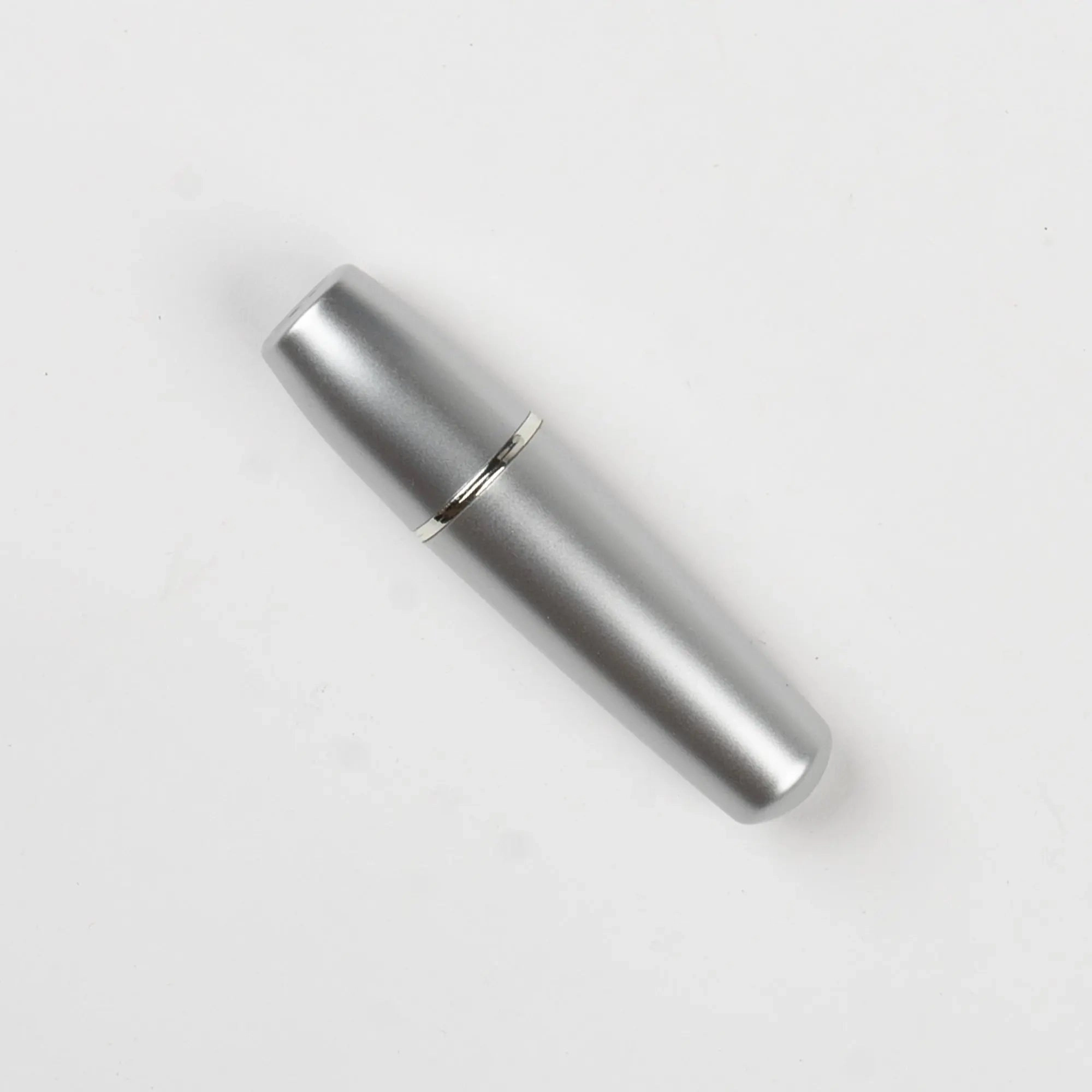 lipstick Vibrator in Red color