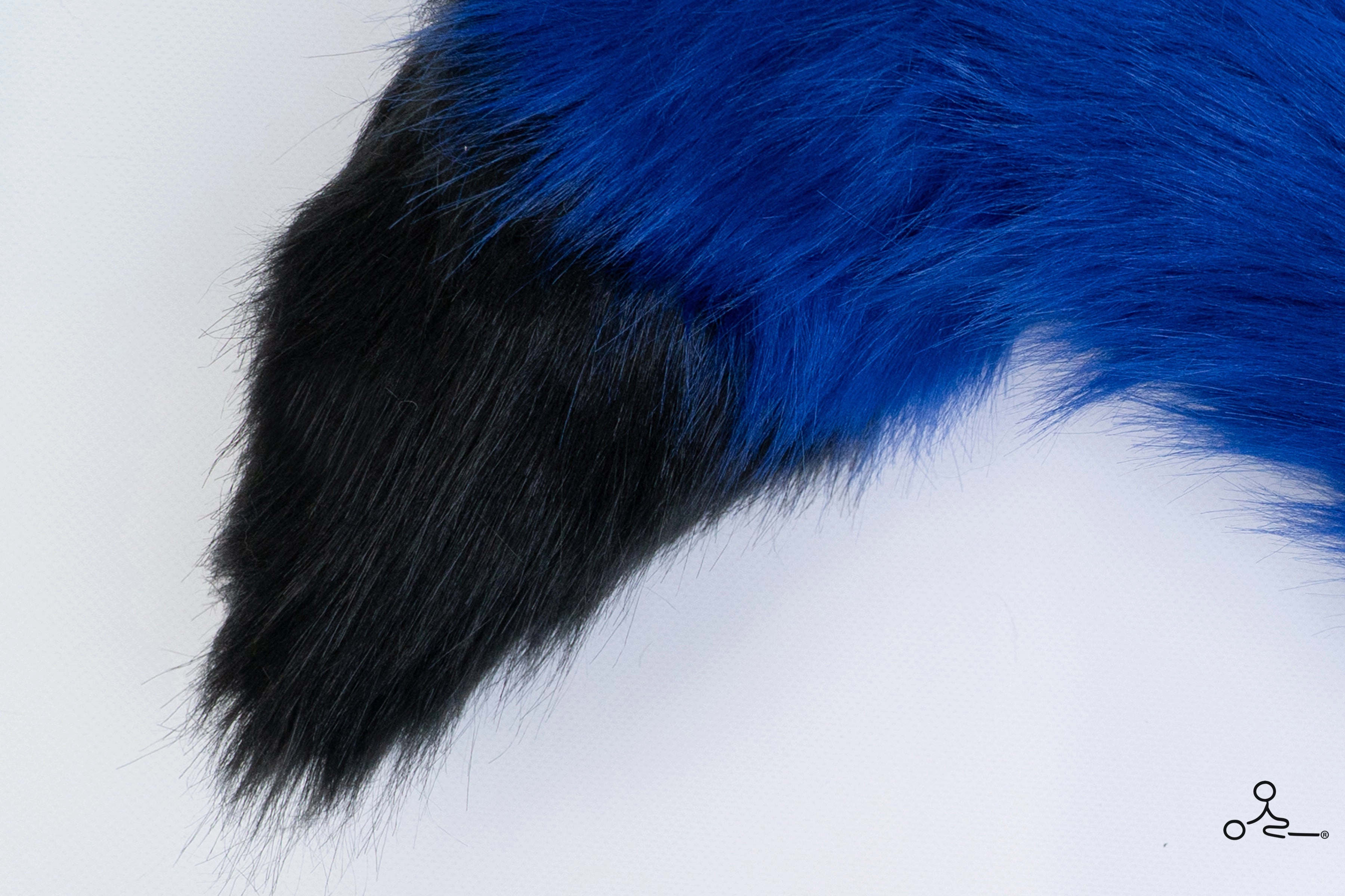 Sapphire Tip 23 Inches Fox Tail