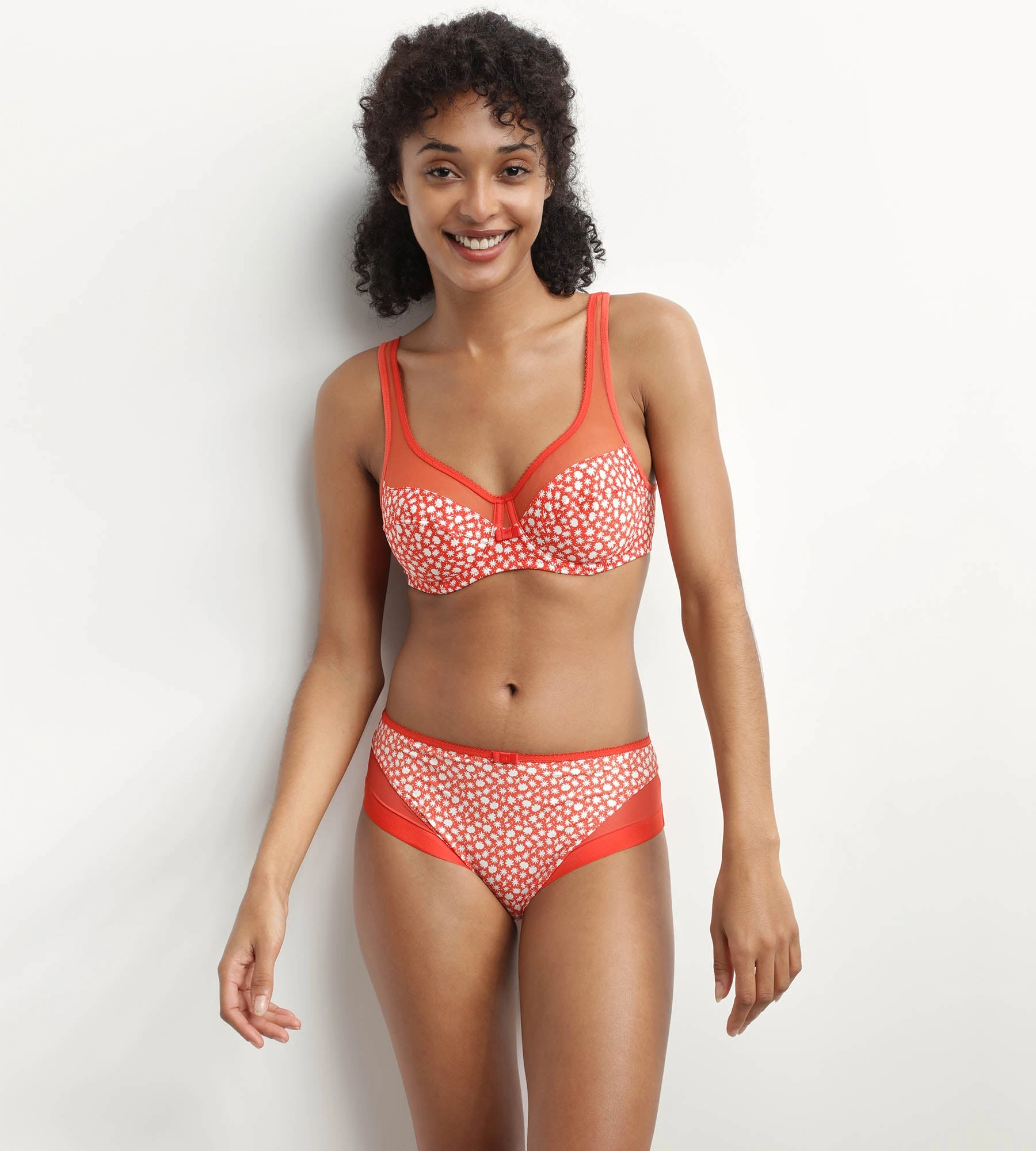 Slip femme en microfibre et tulle Rouge à fleurs Generous